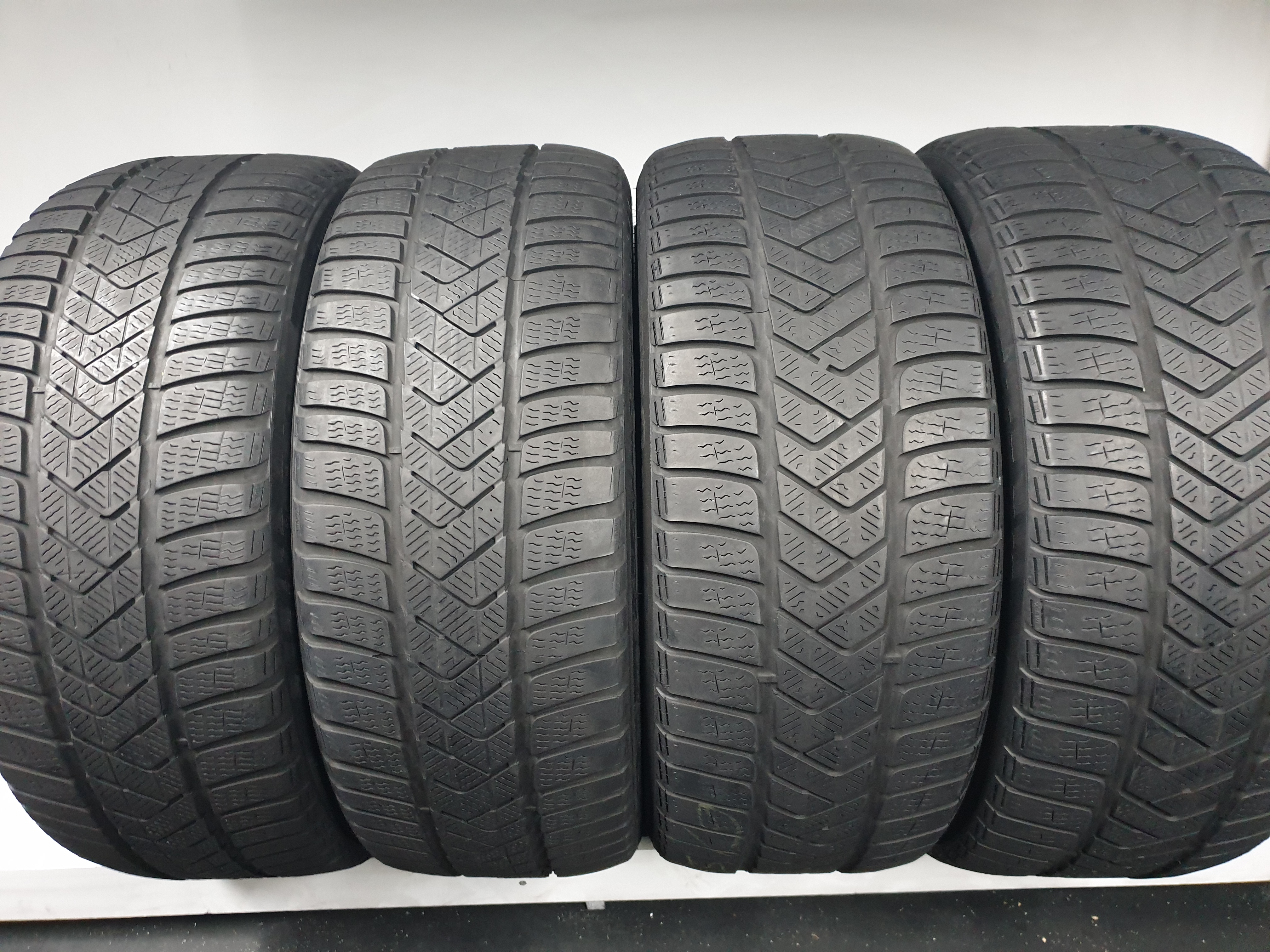Anvelope Second Hand Pirelli Iarna 245/45 R19 102V