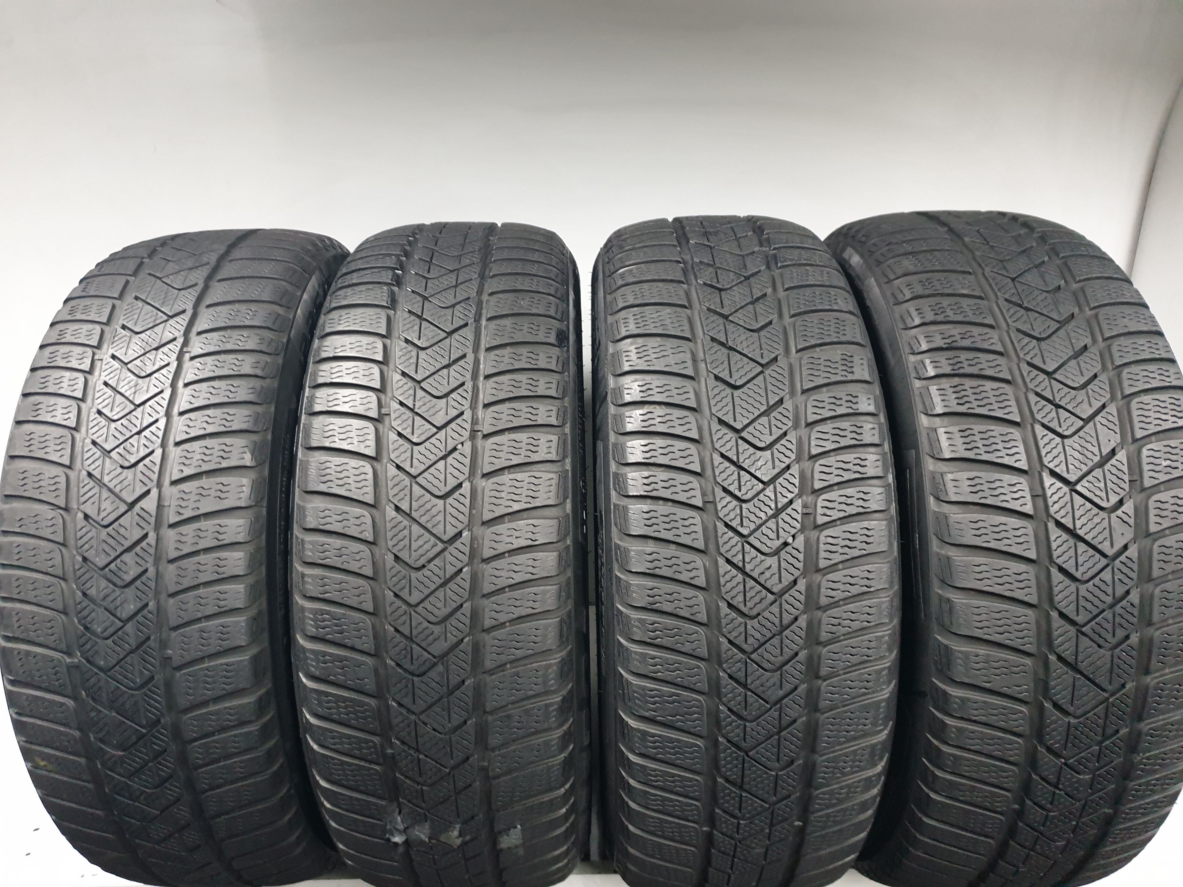Anvelope Second Hand Pirelli Iarna 225/55 R17 97H
