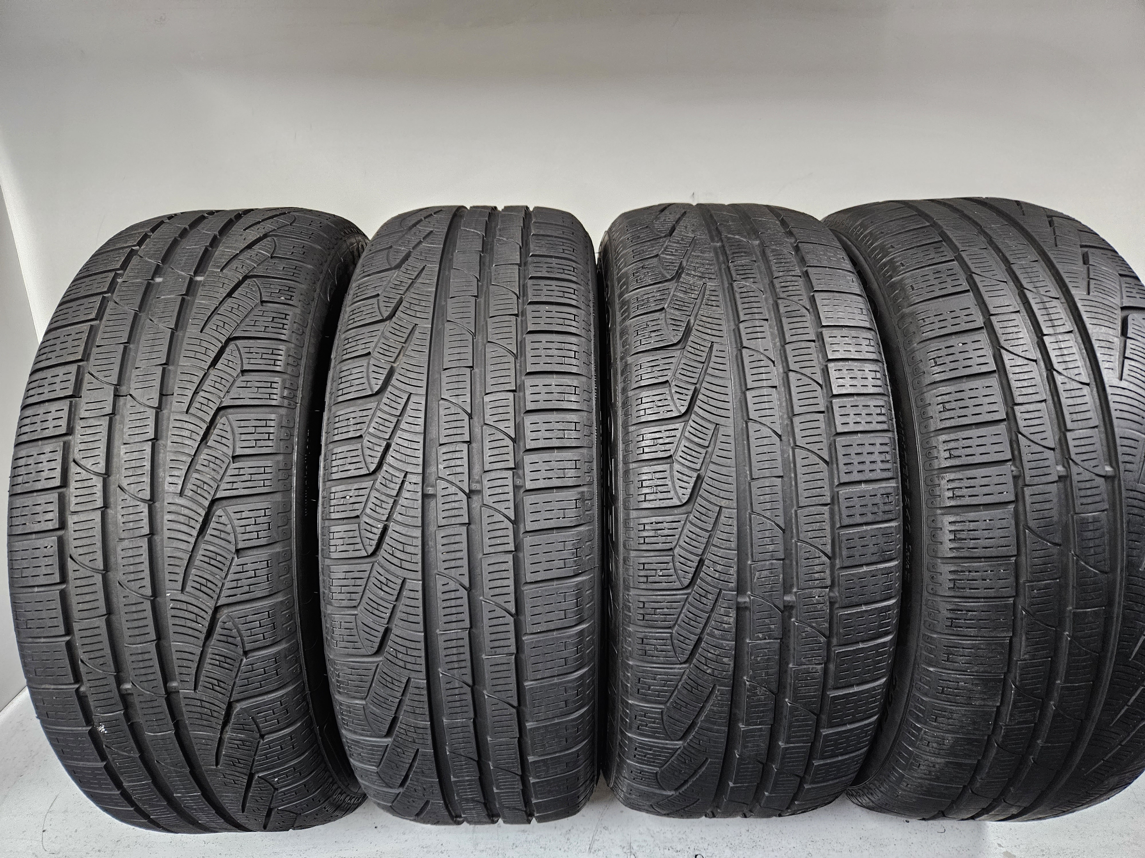 Anvelope Second Hand Pirelli Iarna 225/45 R18 95V