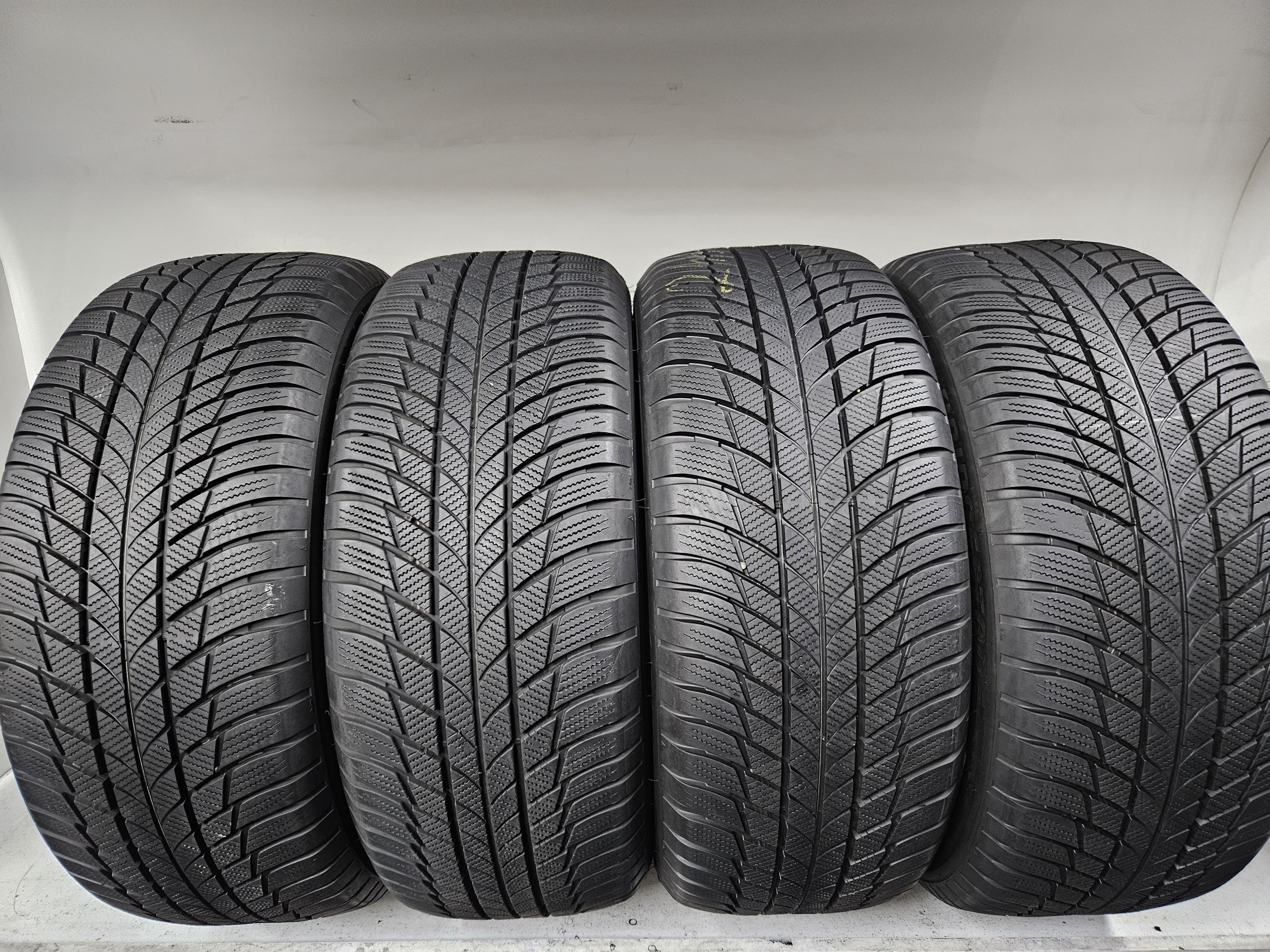Anvelope Second Hand Bridgestone Iarna 245/50 R19 105V