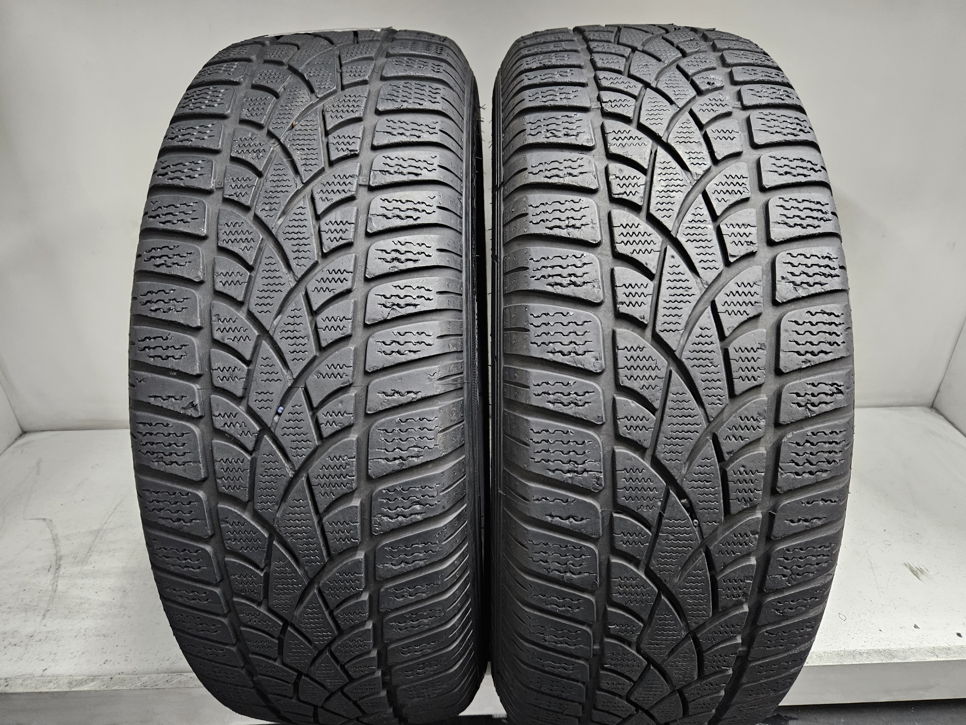 Anvelope Second Hand Dunlop Iarna 215/60 R17c 104/102H