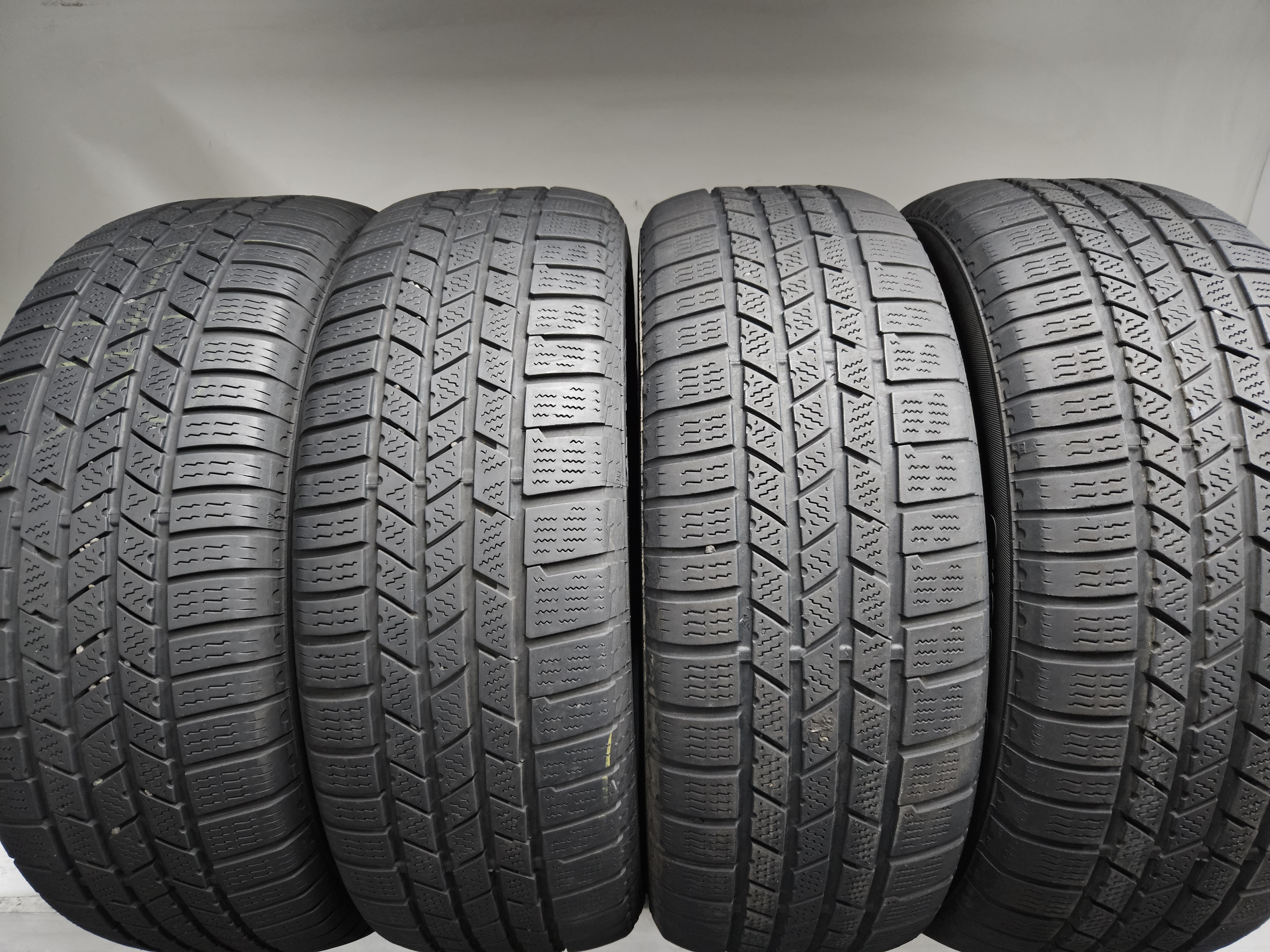 Anvelope Second Hand Continental Iarna 235/60 R17 102H
