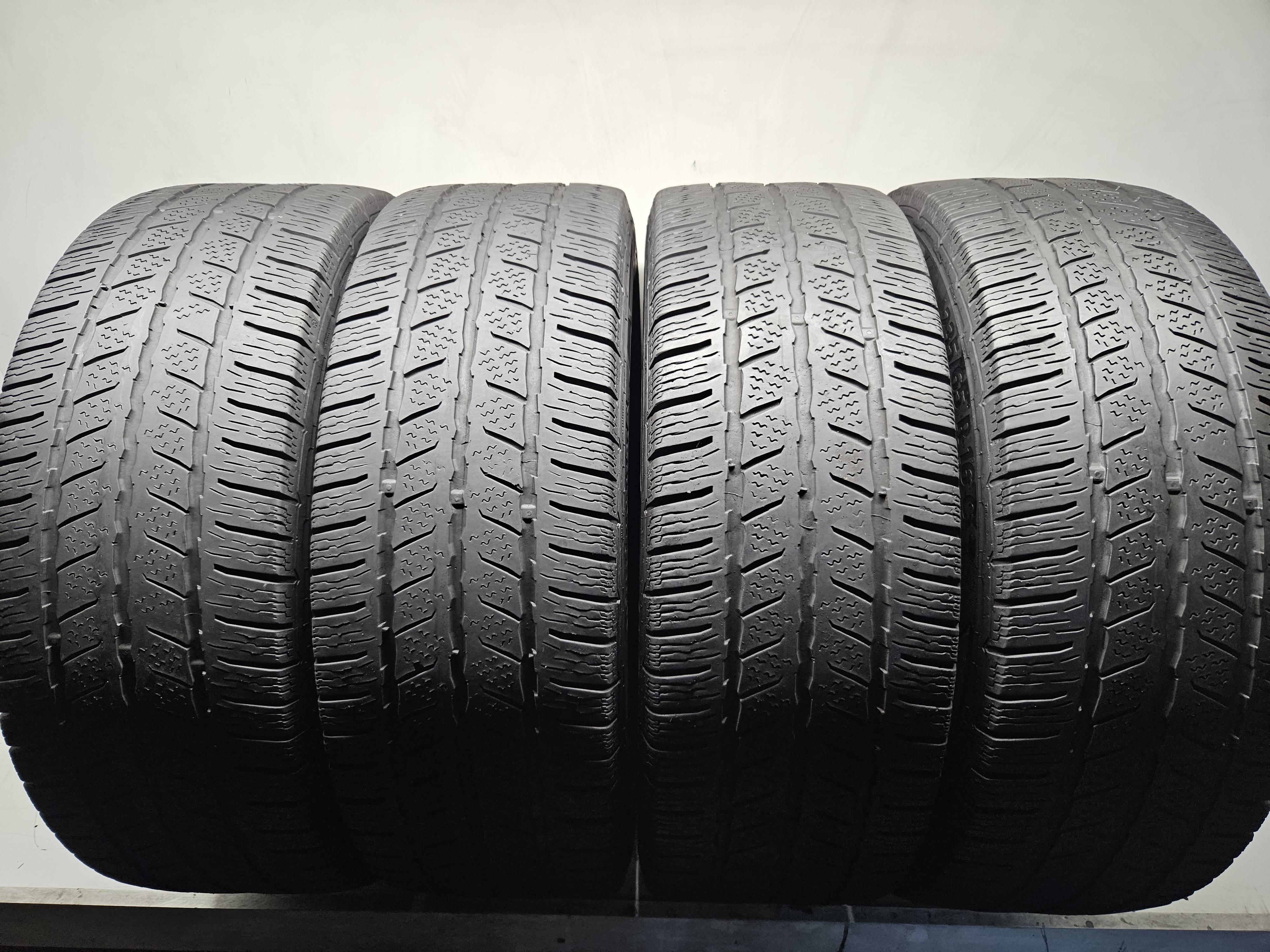 Anvelope Second Hand Continental Iarna 235/65 R16c 121/119R