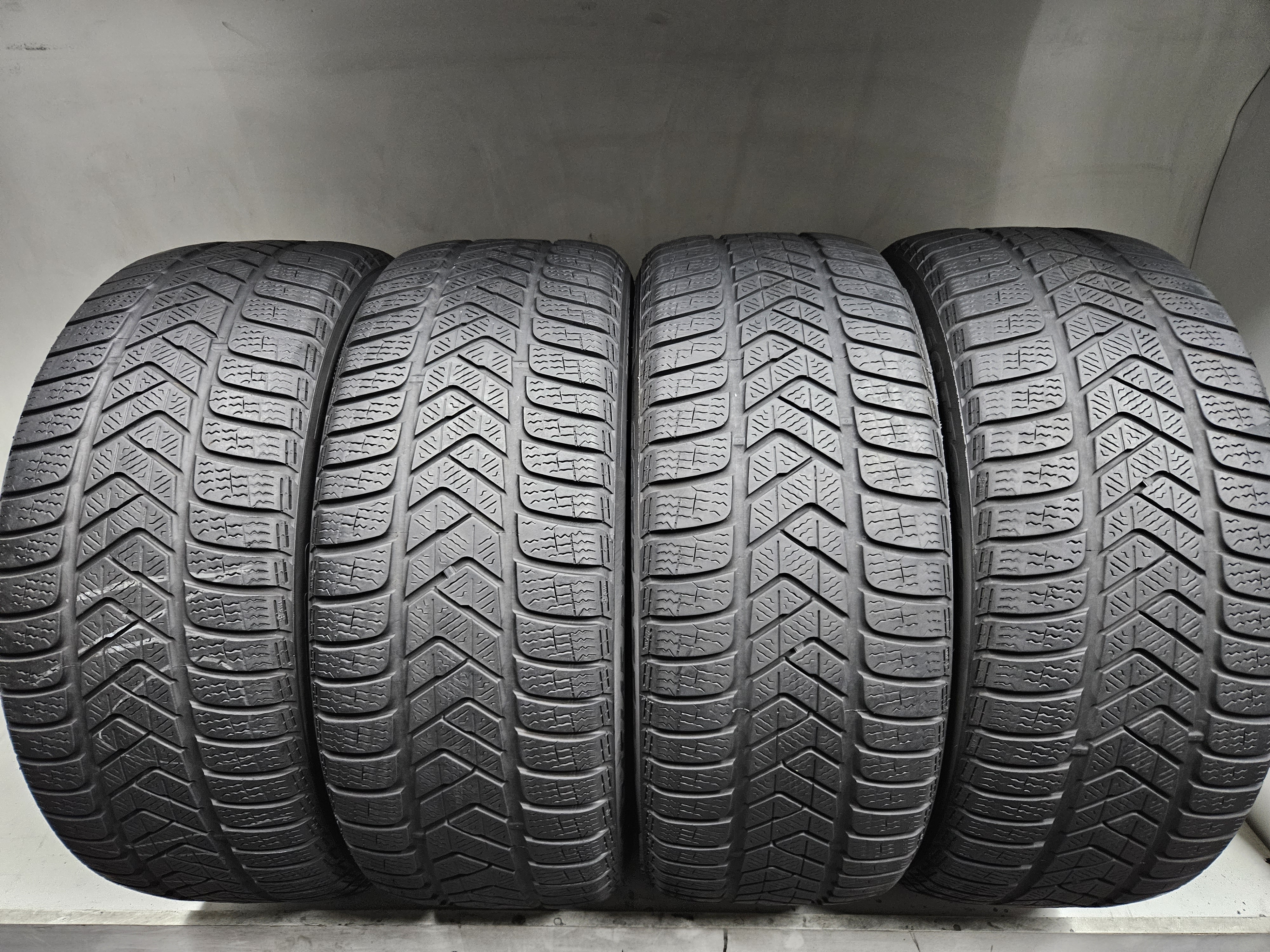 Anvelope Second Hand Pirelli Iarna 255/45 R19 104H