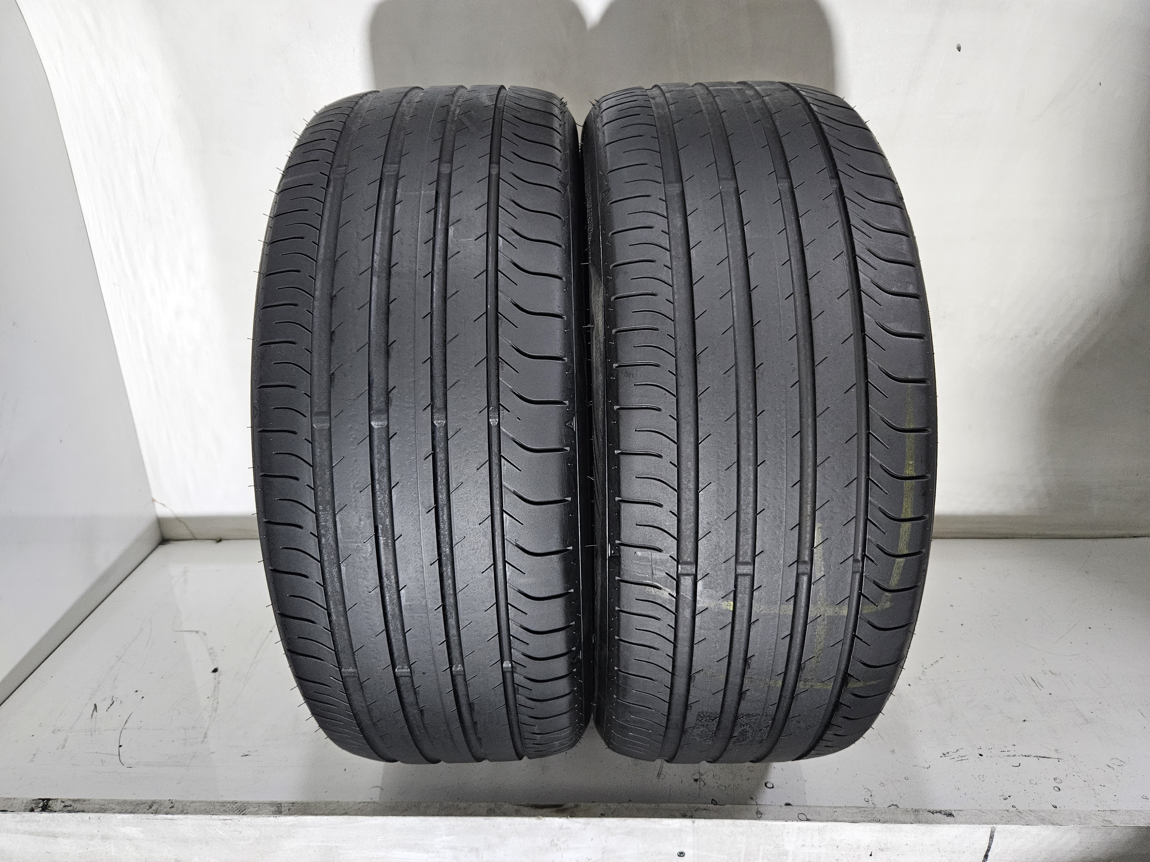Anvelope Second Hand Dunlop Vara 235/45 R19 99V