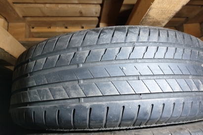 Anvelope Second Hand Bridgestone Vara - 225/60 R18 104W
